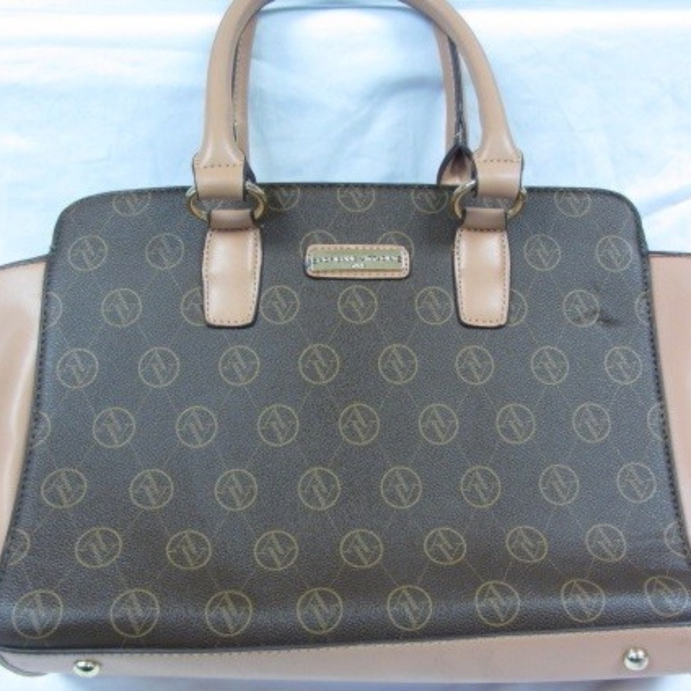Adrienne Vittadini Brown/Tan Handbag Purse
